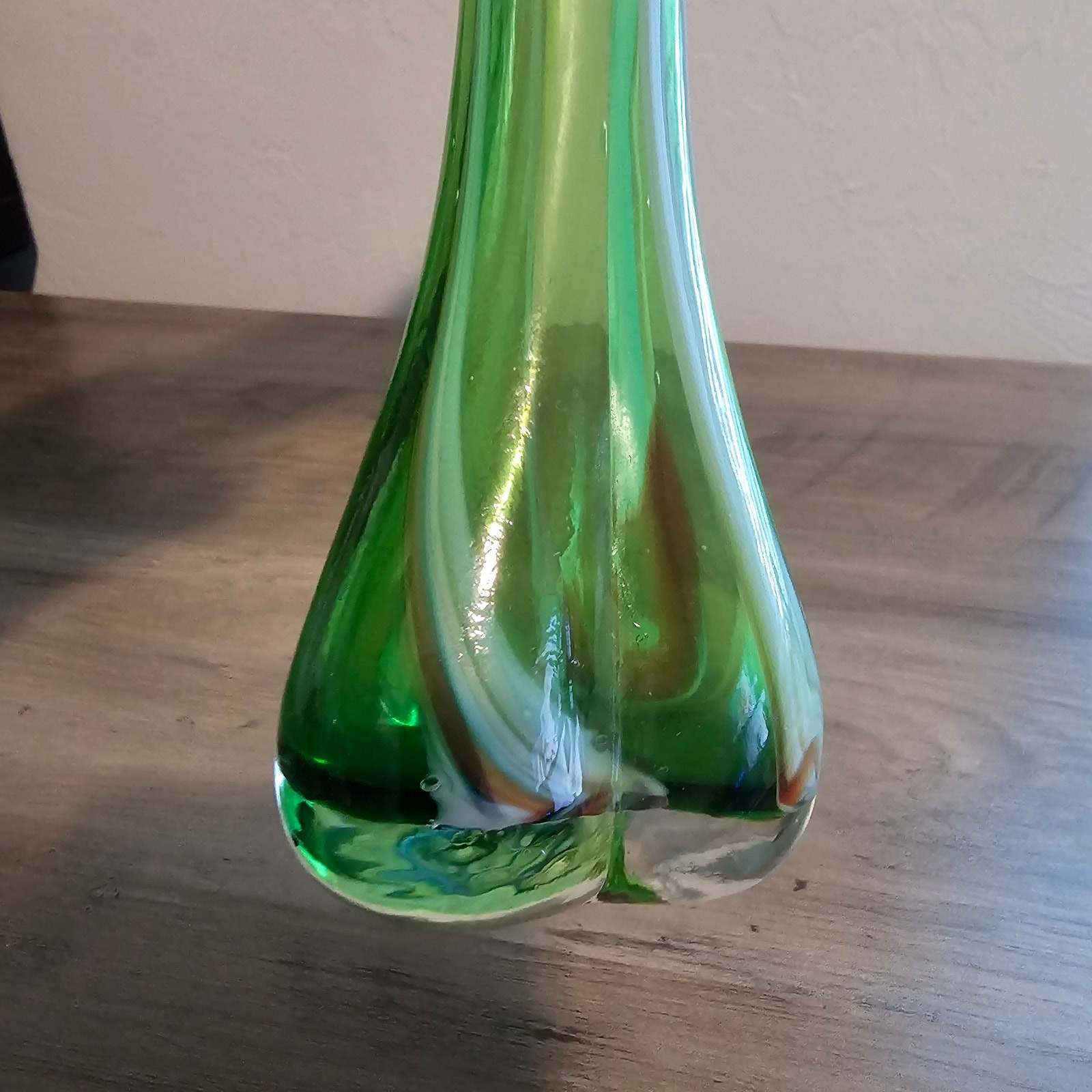 Vintage MCM Hand Blown Glass Stretch Bud Vase 10.5″ Green Art Decor 1960s Mod