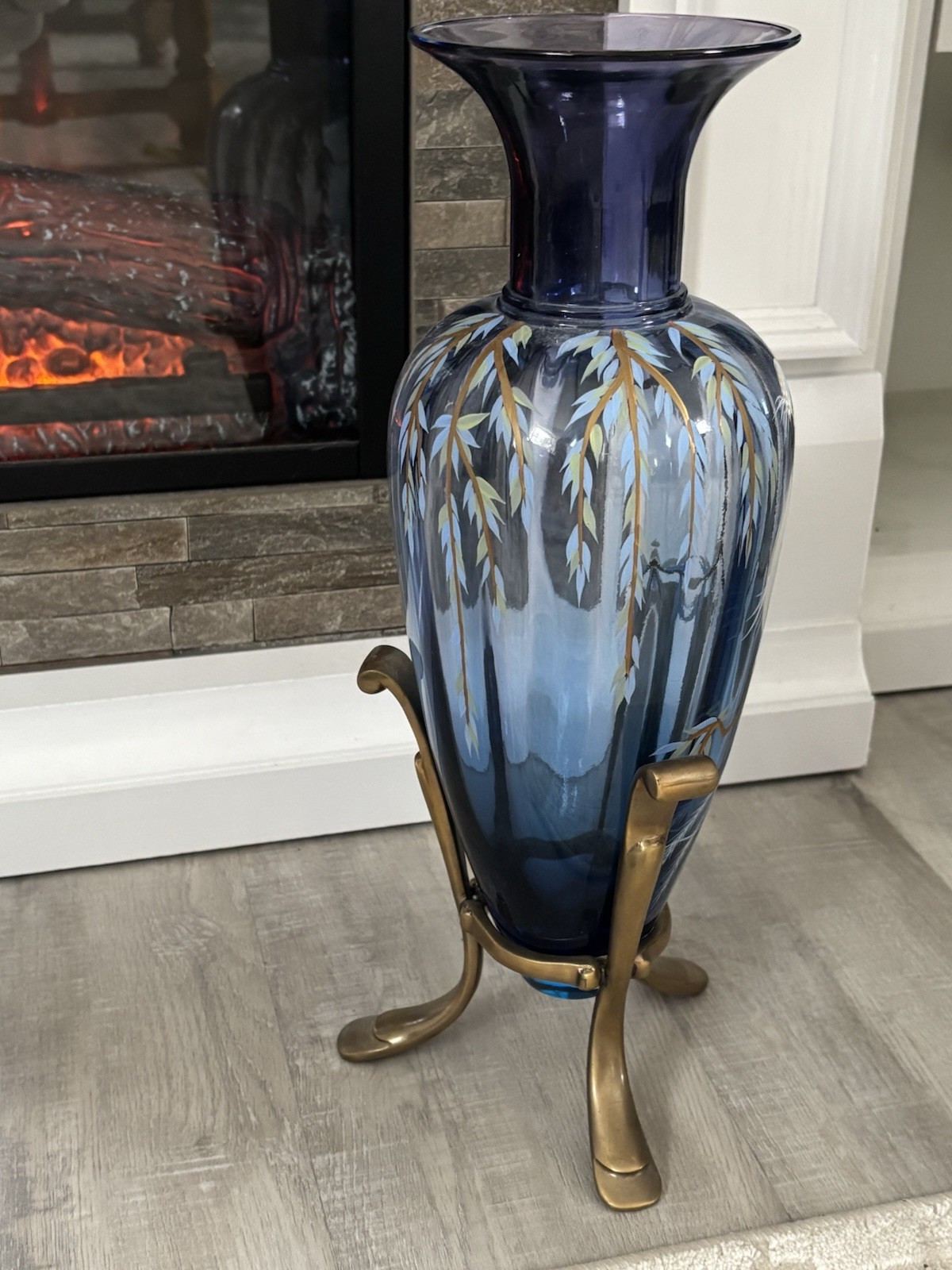 Mulberry Bird Amphora Vase Signed w/ COA/Connoisseur Collection – MIB/NOS