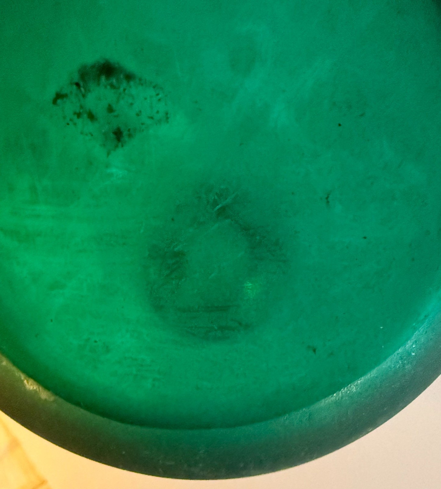 Coreia AP Acid Etched Green 10″ Inscribed Leaf Vase
