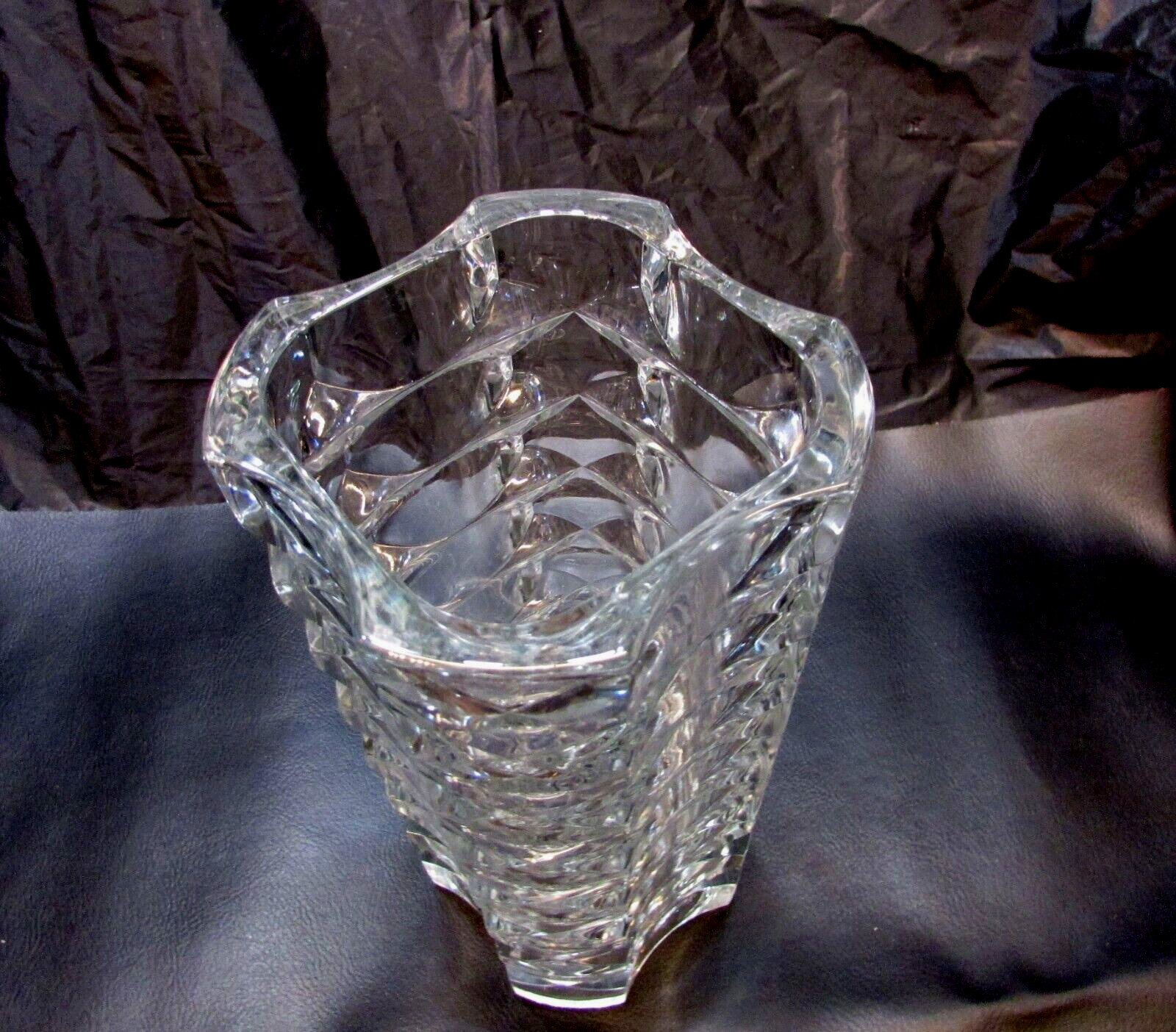 Retro Luminarc France Clear Heavy 4 lb 10.3 oz Glass 4.5″ Square 9.75″ Tall Vase