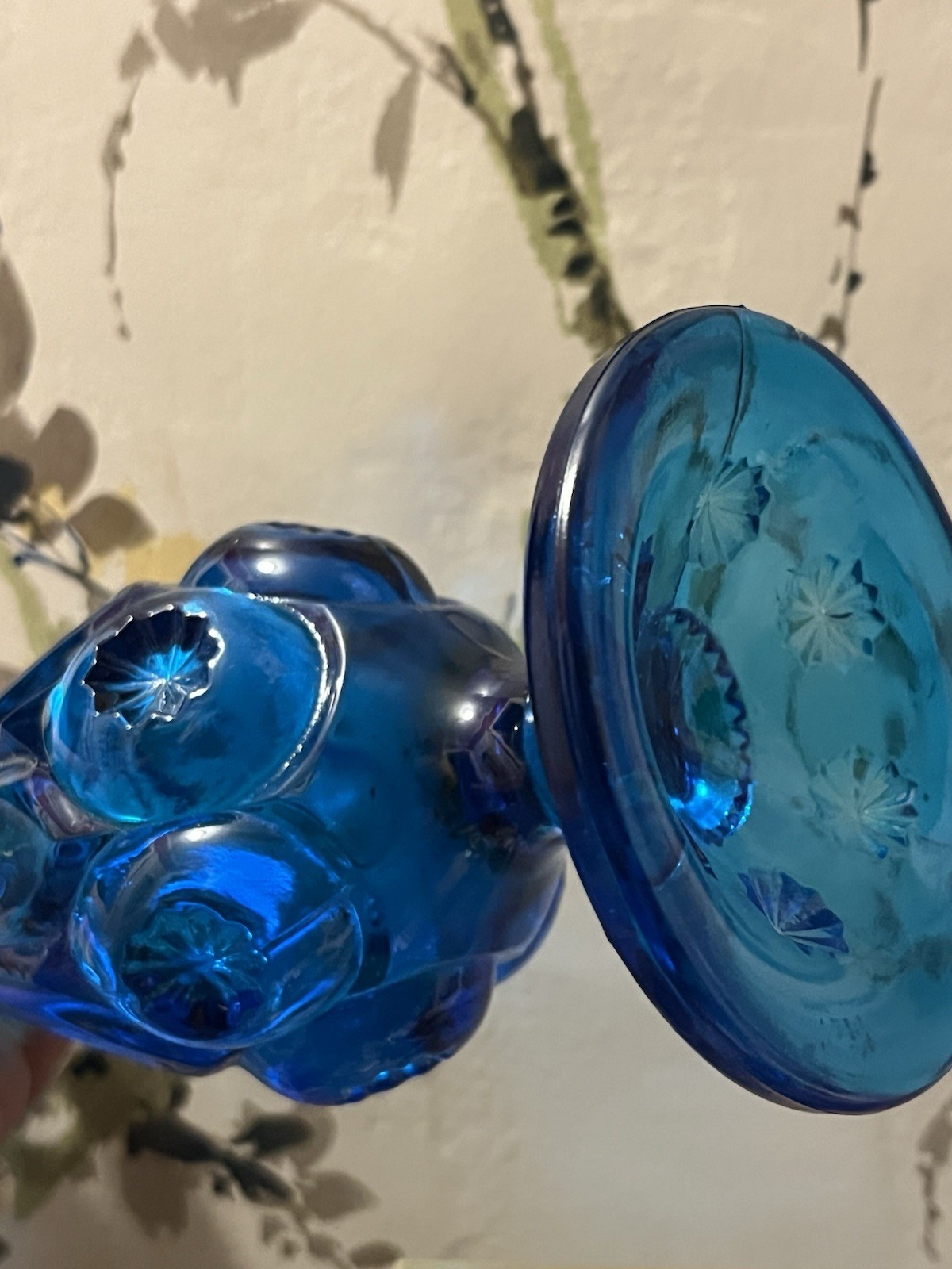 Vtg 1960’s L.E. Smith 16” Blue Moon And Stars Swung Vase With Manufacturing Flaw