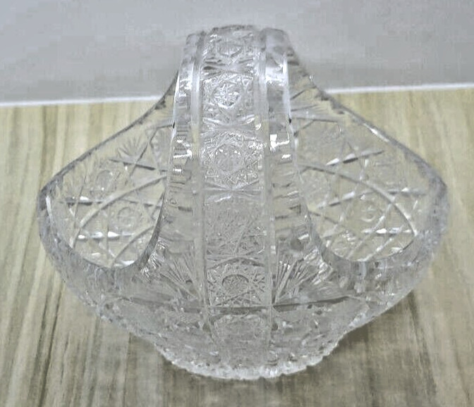 CRYSTAL BOHEMIA CZECH REPUBLIC Hand Cut 24% Lead Crystal Basket Queen Lace Gift