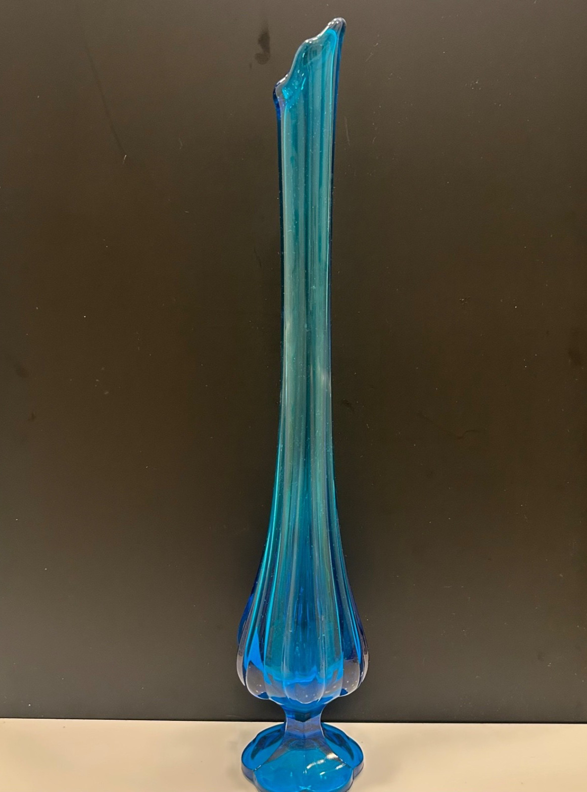Vintage LE Smith Peacock Blue Swung Glass Footed Pedestal Ribbed Vase 18″!