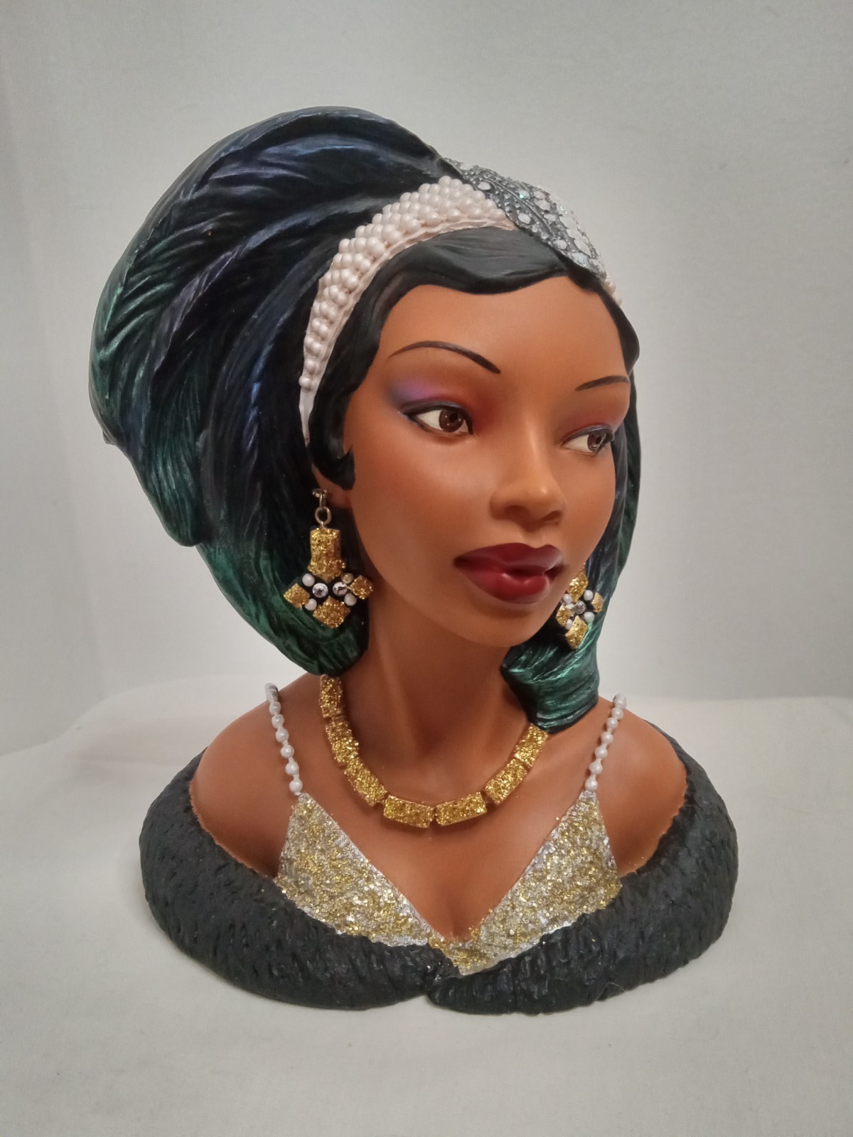 Cameo Girls Head Vase: Celeste 1924 “Harlem Renaissance” LV-040 NIB 2001