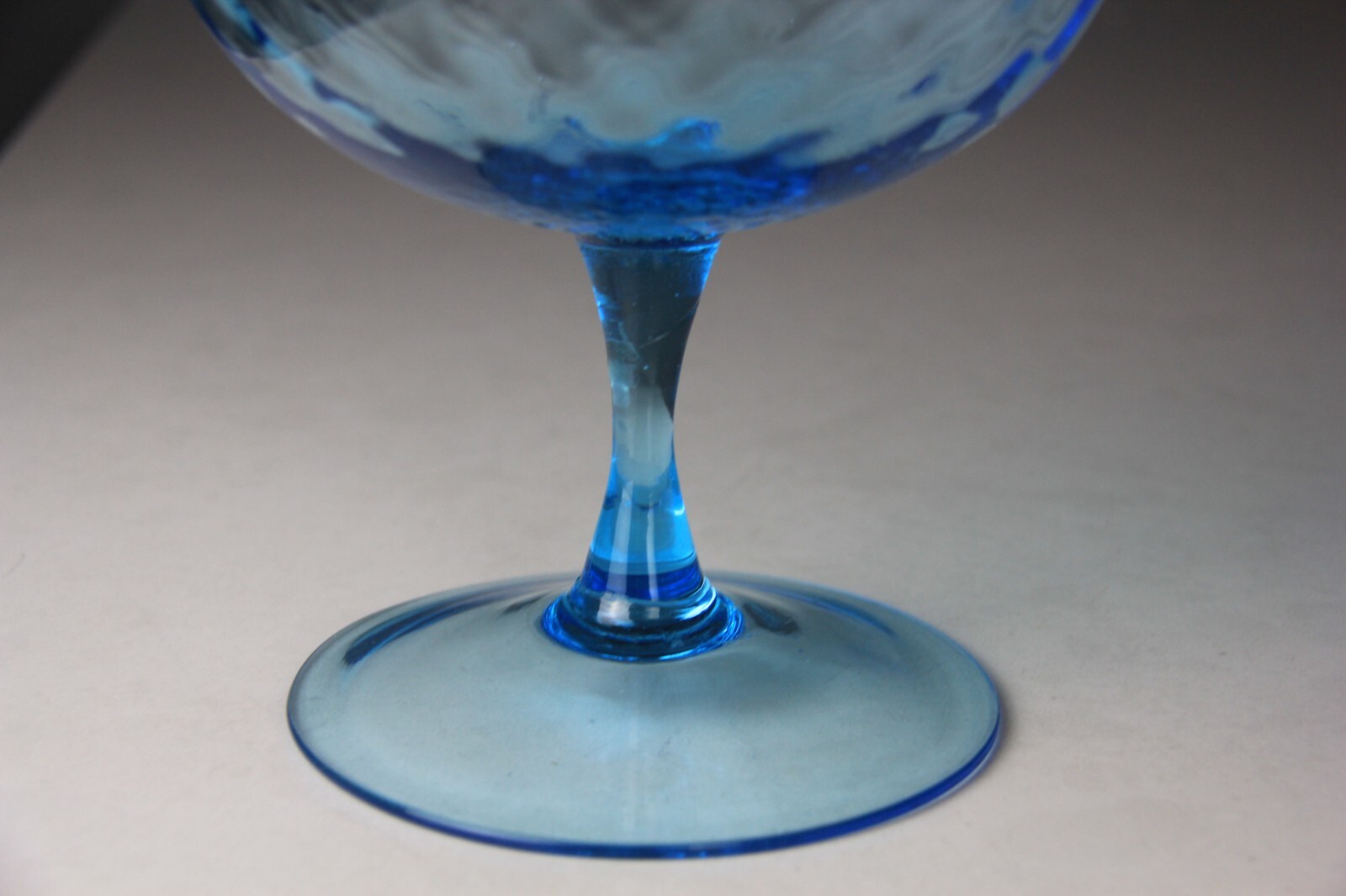 Mid Century Modern Italian Empoli Blue Optic Art Glass Vase