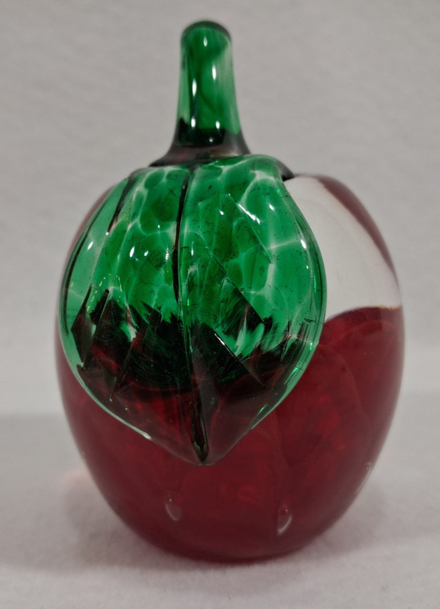 joe rice art glass large apple paperweight 1991 st clair family elwood indiana