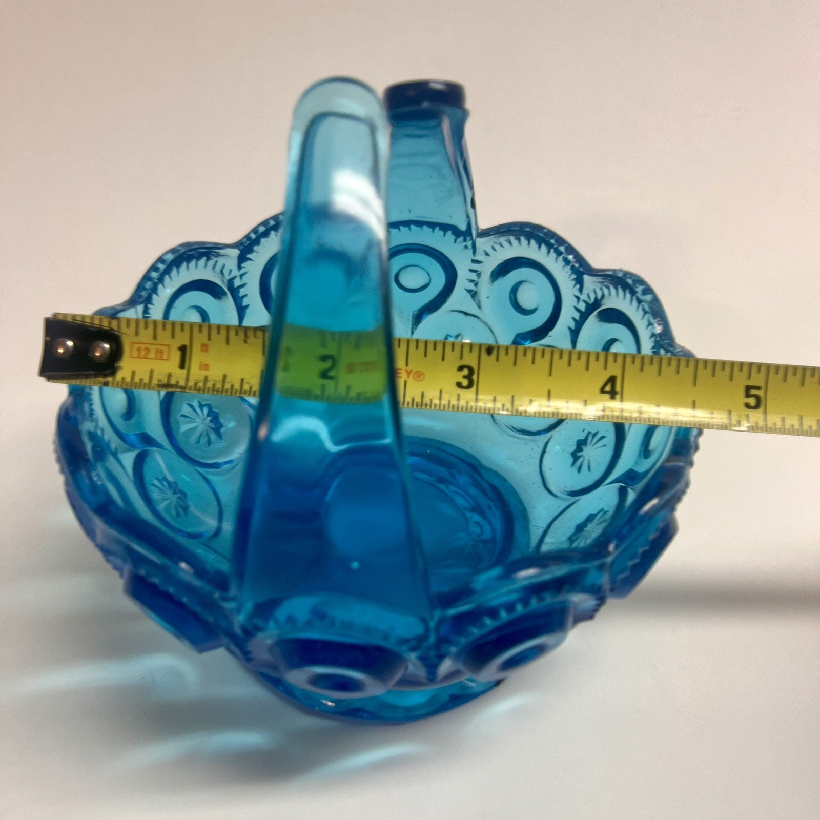 Trinket Basket Candy Dish – Split Handle – Blue Moon & Stars – L E Smith Glass