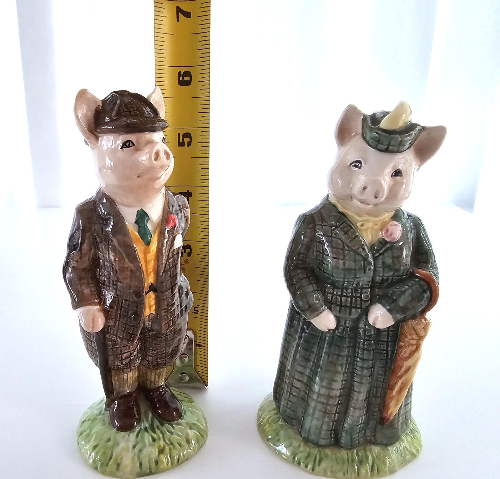 Beswick English Country Folk Gentlemen Pig & The Lady Pig Porcelain Figurines