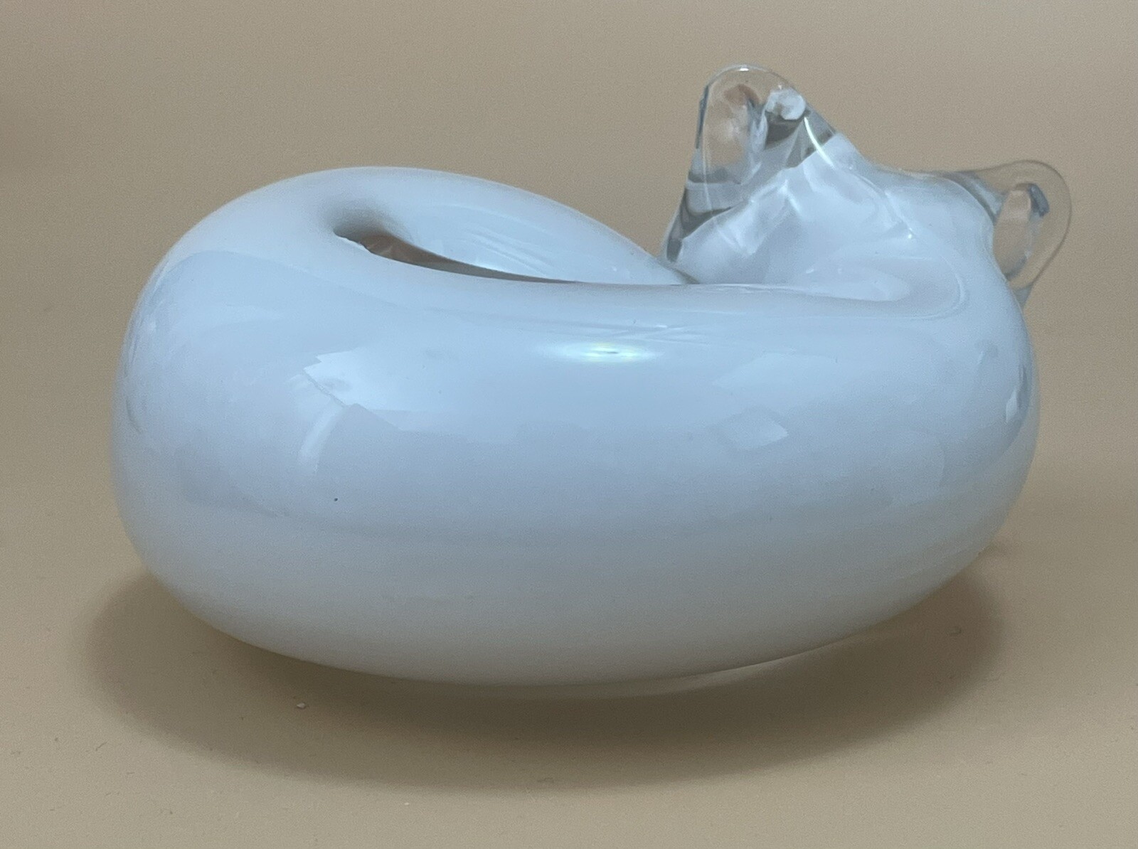 Langham Glass Cat Paperweight Ronald Stennett-Willson and Paul Miller Ca. 1980s