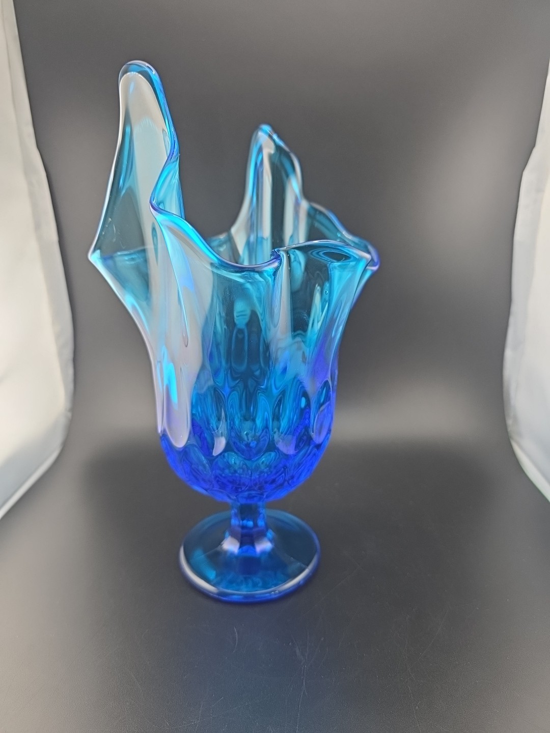 Vtg Fenton Vase Colonial Blue Sapphire Hankerchief Thumbprint Design 10 Inch Tal