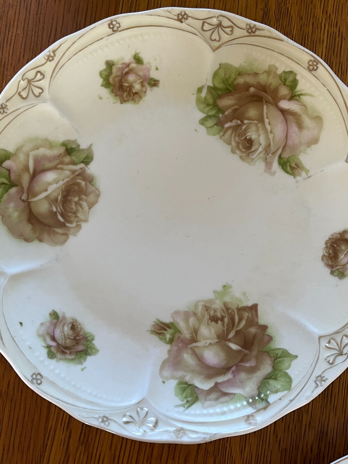 Vintage Lot of Hand Painted Yellow Daffodil Flowers Scalloped edge Rust & Taupe