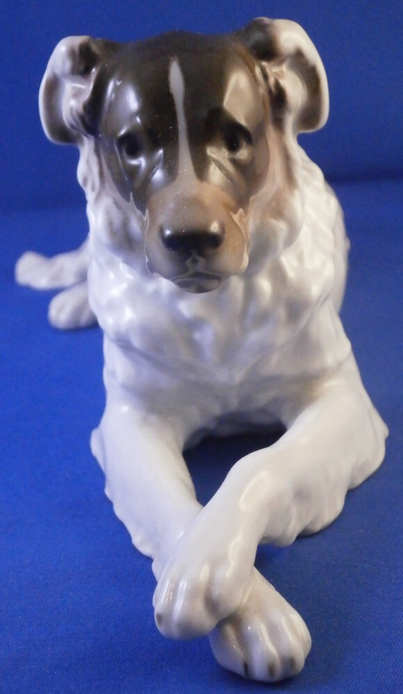 Jugendstil KPM Berlin Dog Porcelain Figure Figurine Porzellan Figur Hund German