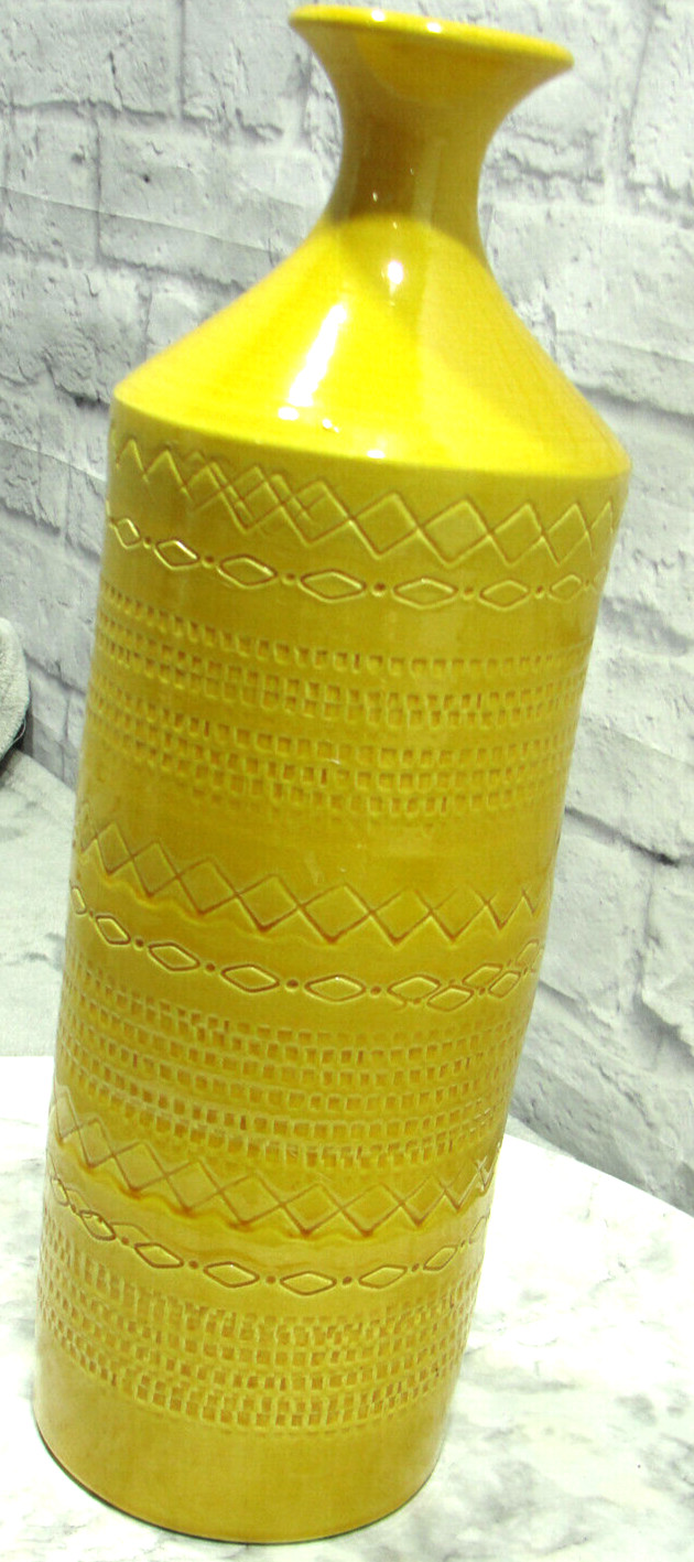 Ceramiche Tadinate Yellow Sgraffito Floor Vase Bitossi Style Italy 14.5 ” Tall