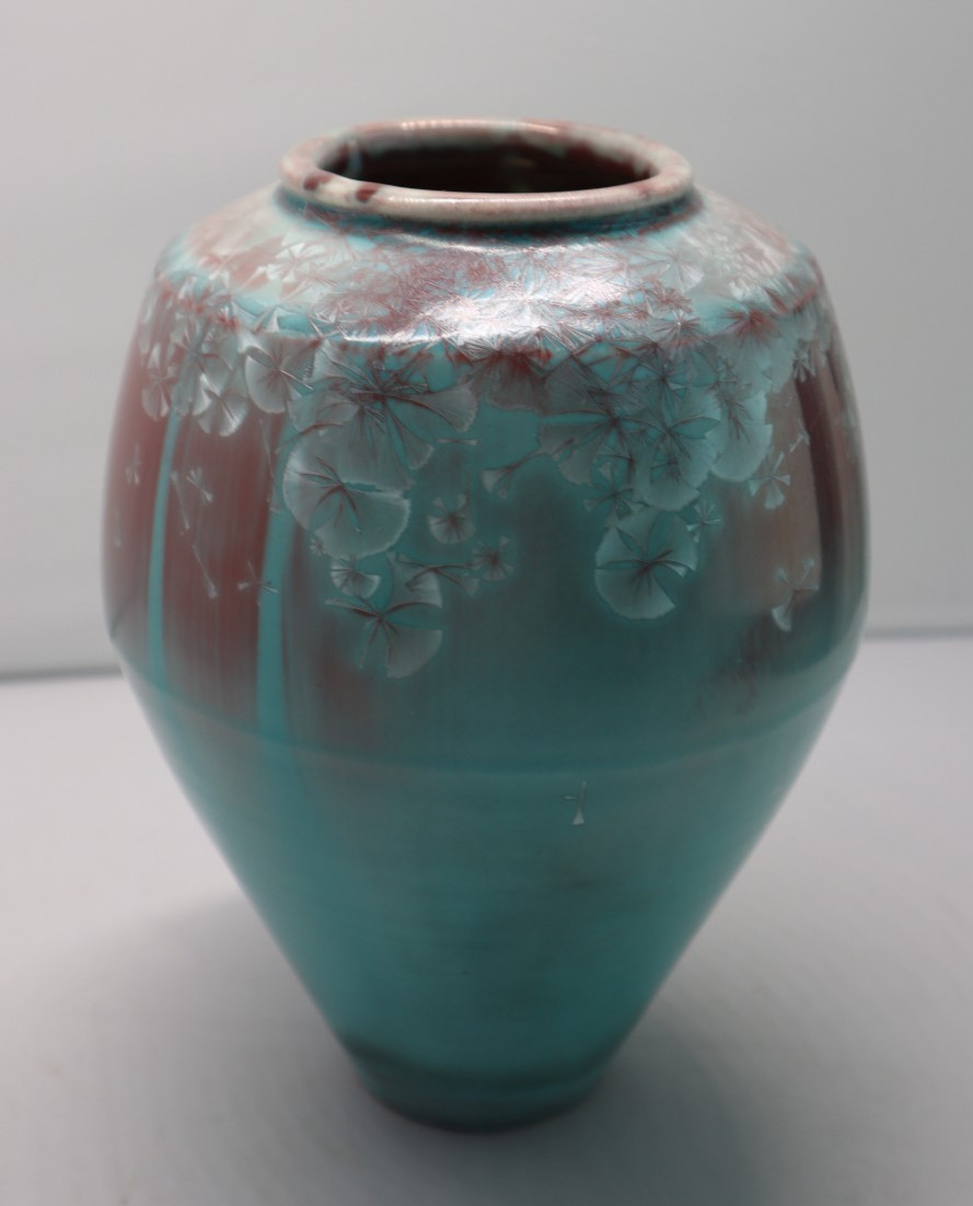 Vtg BILL CAMPBELL ? Art Pottery Crystalline Glaze Vase 9 1/4″ Blue red silver