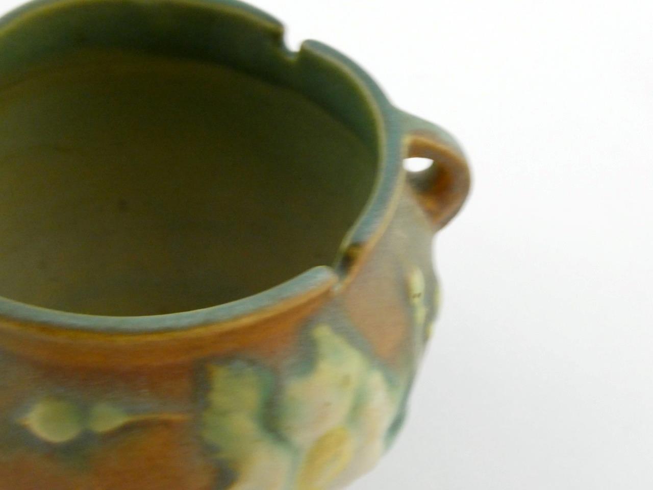 Roseville WHITE ROSE Brown Terra Cotta and Green 3.25 Inch Height Jardiniere VGC