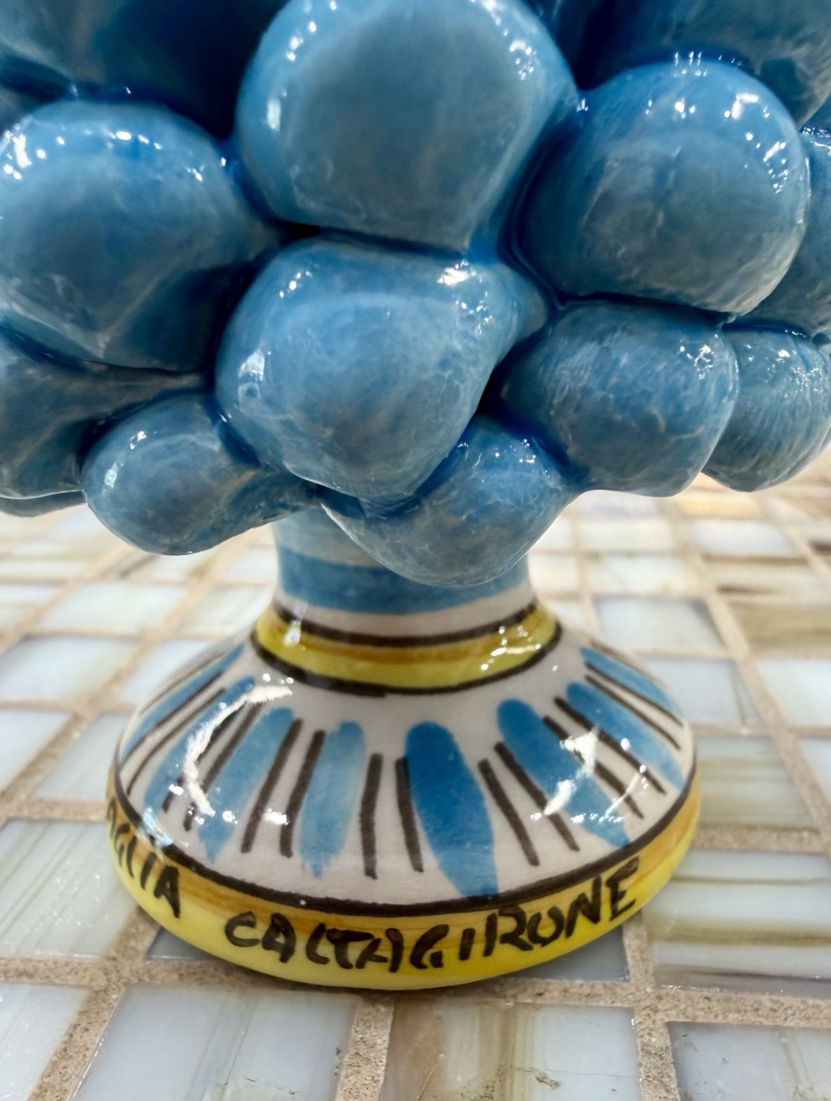 Caltagirone Sicily 4,1/2’’ Pine Cone Made And Painted by Hand in Italy