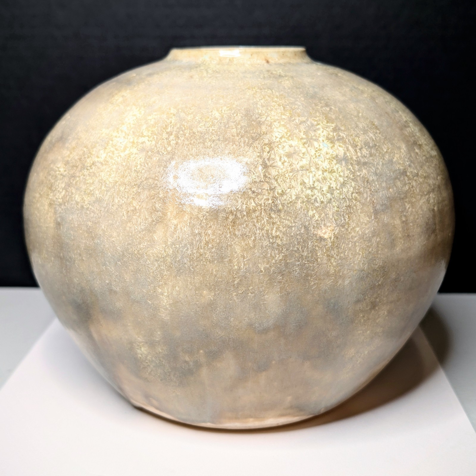 Porcelain Gold Rim Moon Jar Smooth Multi-Tonal Iridescent Metallic Glaze