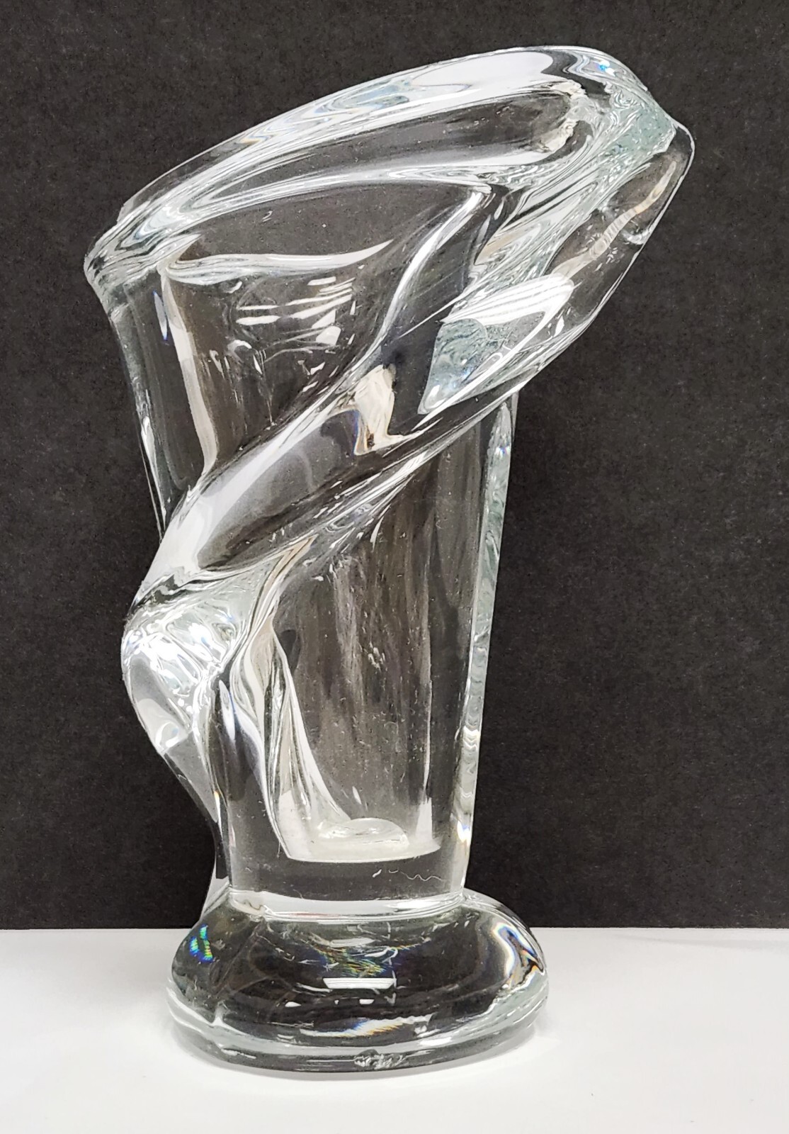 Art Vannes Le Chatel Calla Lily Vase 7.5″ Clear French Glass Crystal Modernist
