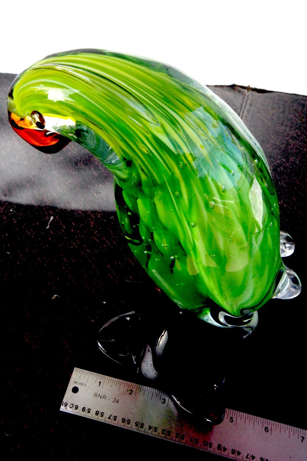 ART GLASS PARROT –10″ Tall– Luminescent Fine-Feathered ONE OF A KIND Sculpture