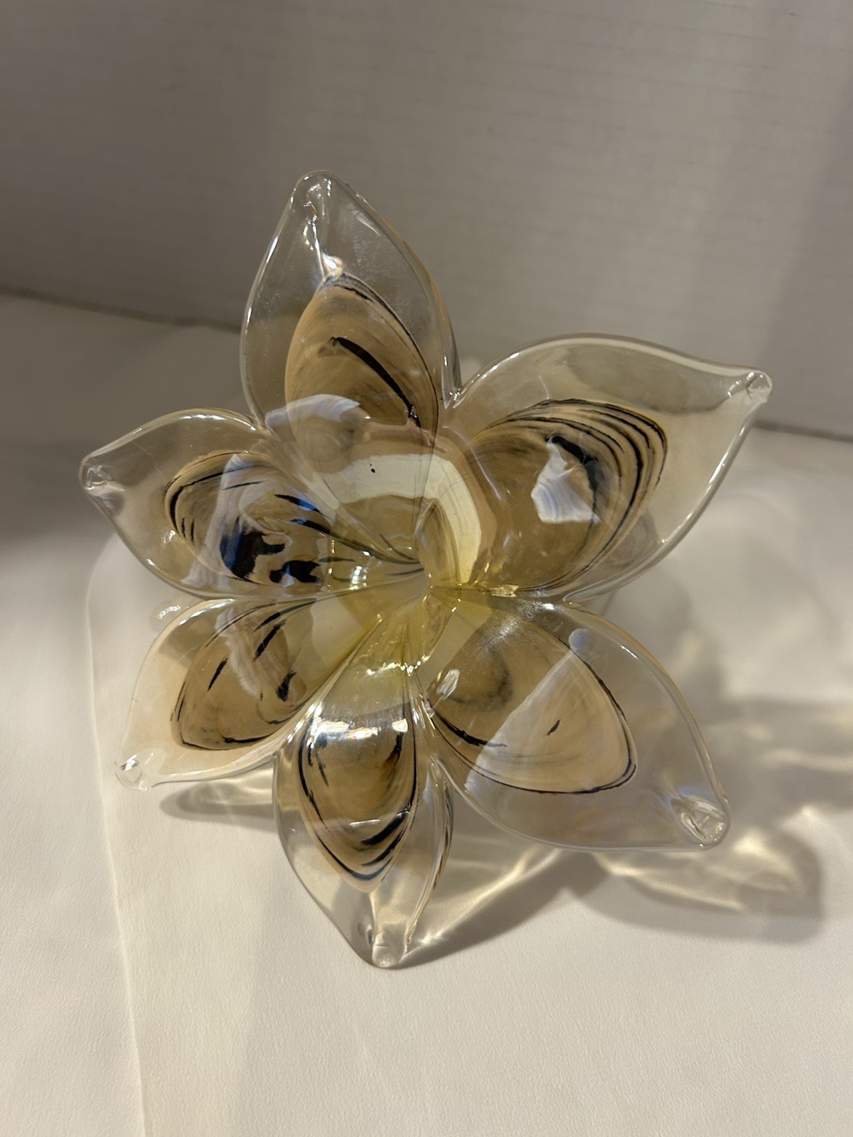Art Glass Flower Beige Cream Brown 6 PETALS Made In ITALY Curly Stem 6” Tall
