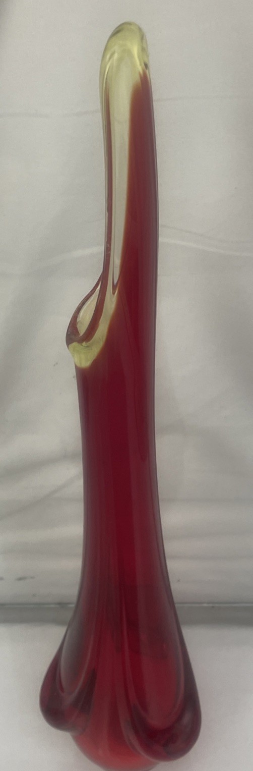 MCM L.E. Smith Swung Art Glass Vase w/Fluted Top Red + Amberina Colors 15″ x 3″