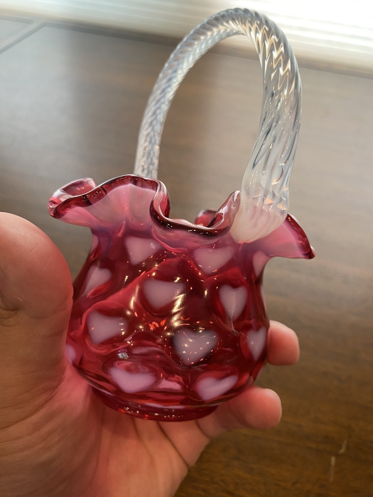 STUNNING VTG FENTON Cranberry Opalescent HEART OPTIC Swirl Handle Basket 6.25″H