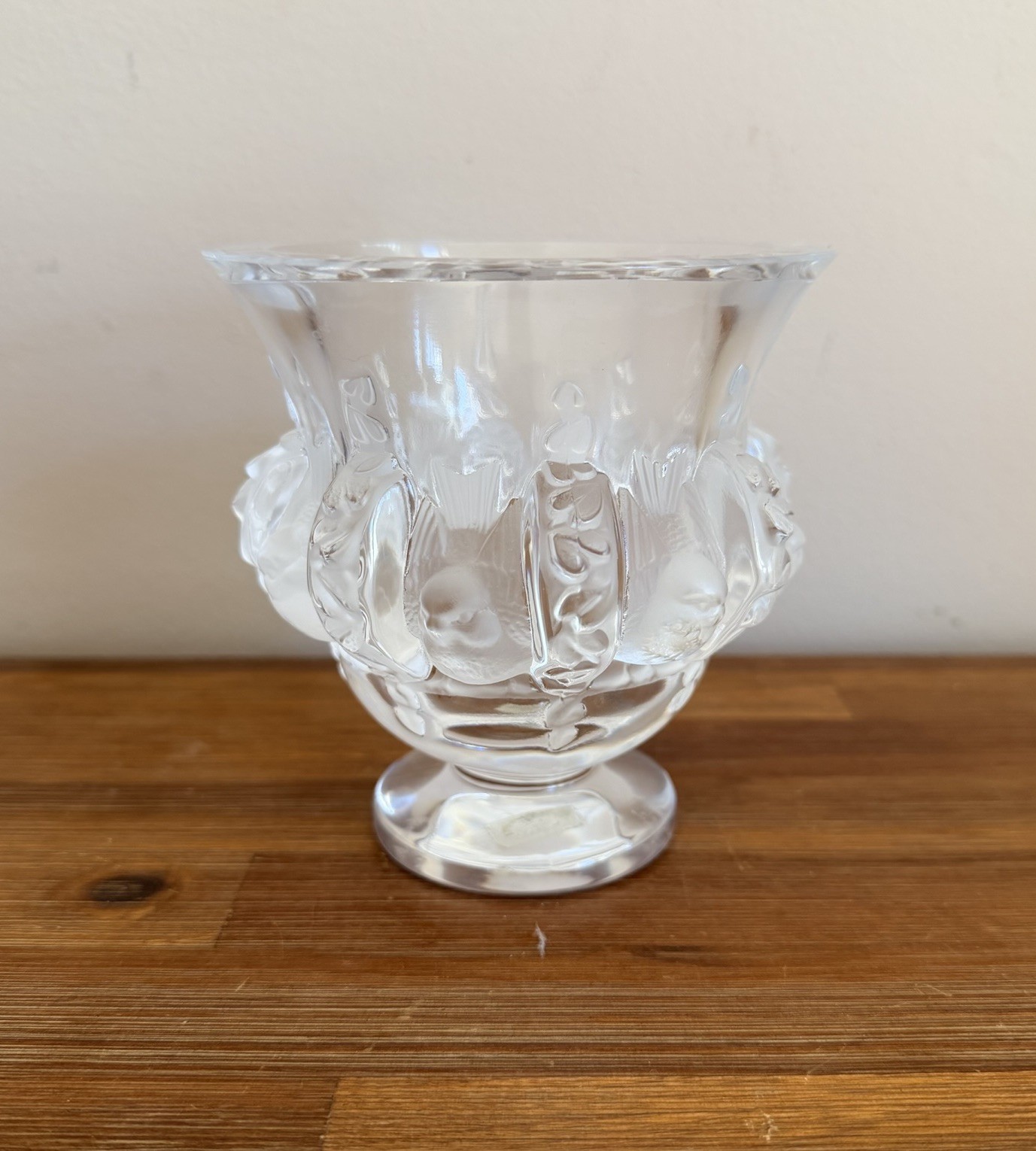 Vintage Lalique France Signed Dampierre Sparrow Bird Frosted Crystal Vase