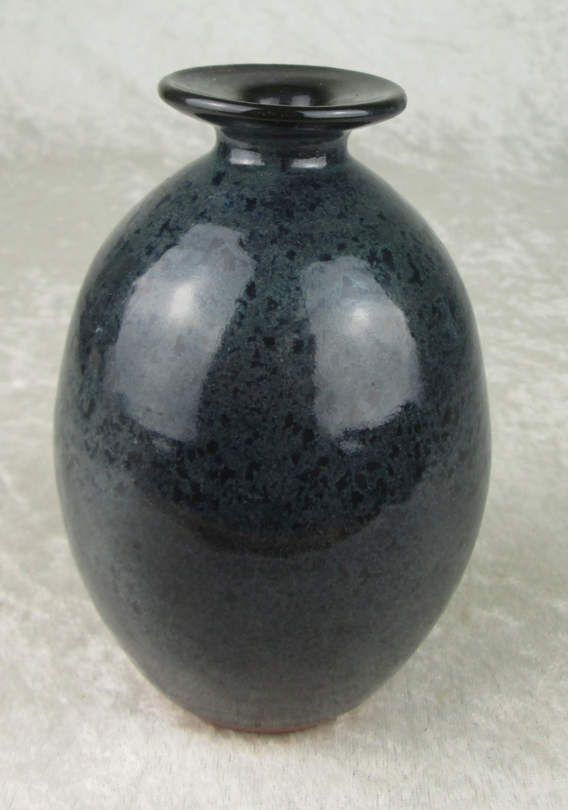 New Clairvaux Pottery Vase Father Anthony Bellesorte 5-3/8 inch Signed 2002