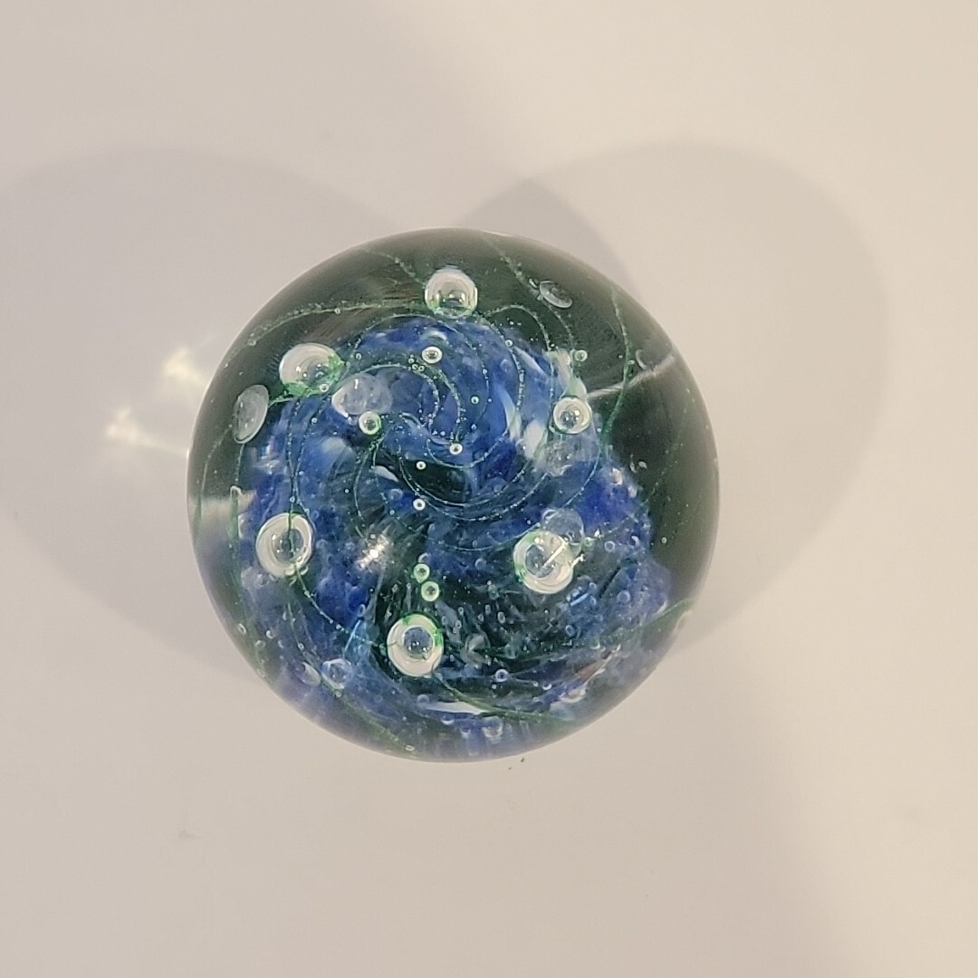 Vintage Paper Weight Art Glass Blue W/ Green Swirl Bullicante Round Sphere