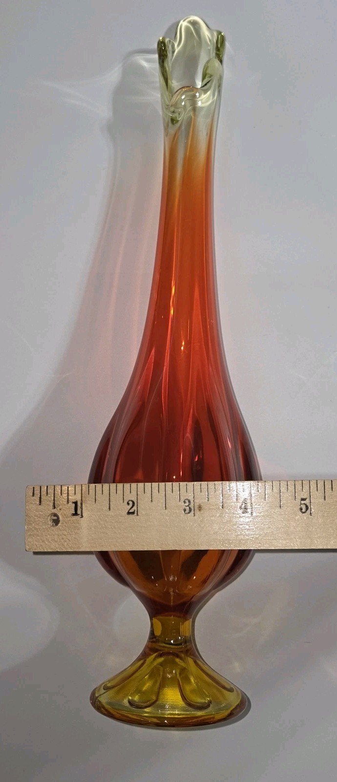 Vintage Viking Swung Vase Amberina Persimmon 6 Petal MCM 14.5″ Excellent