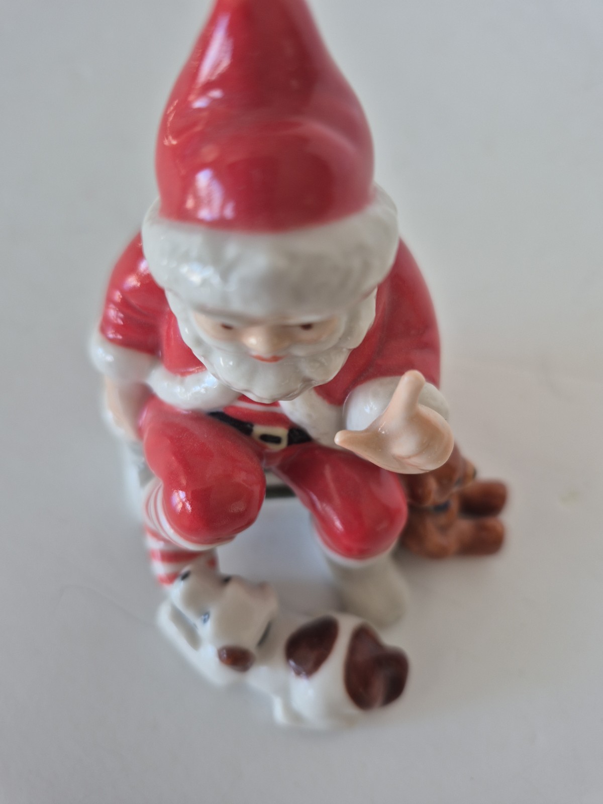 Royal Copenhagen Porcelain Christmas Annual Santa Puppy Figurine 2012 LE