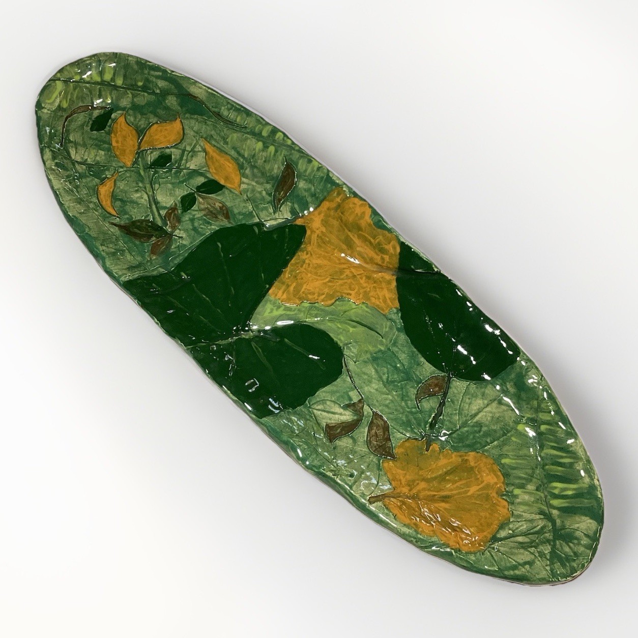 19×6.5×1″ Signed Studio Art Pottery Platter 2005 Greens Nature Leaves Low Relief