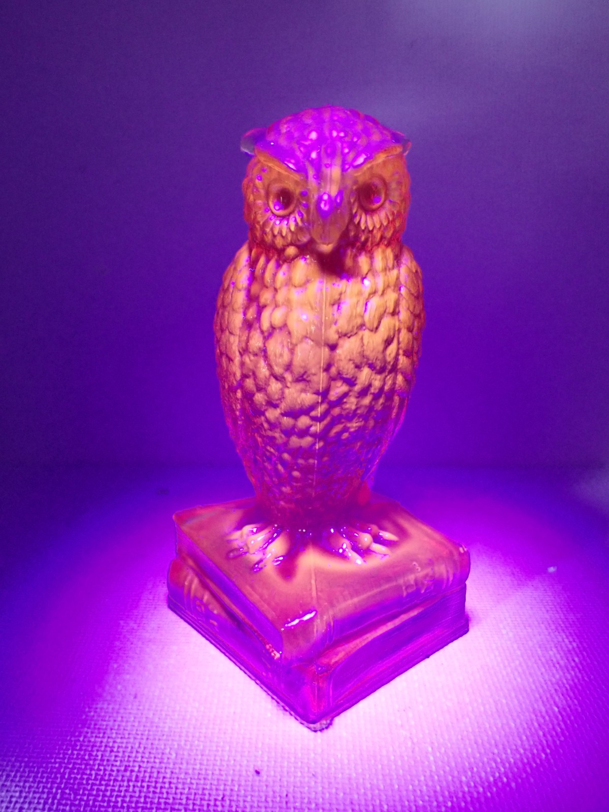 Degenhart Amerina Glass Owl GLOWS