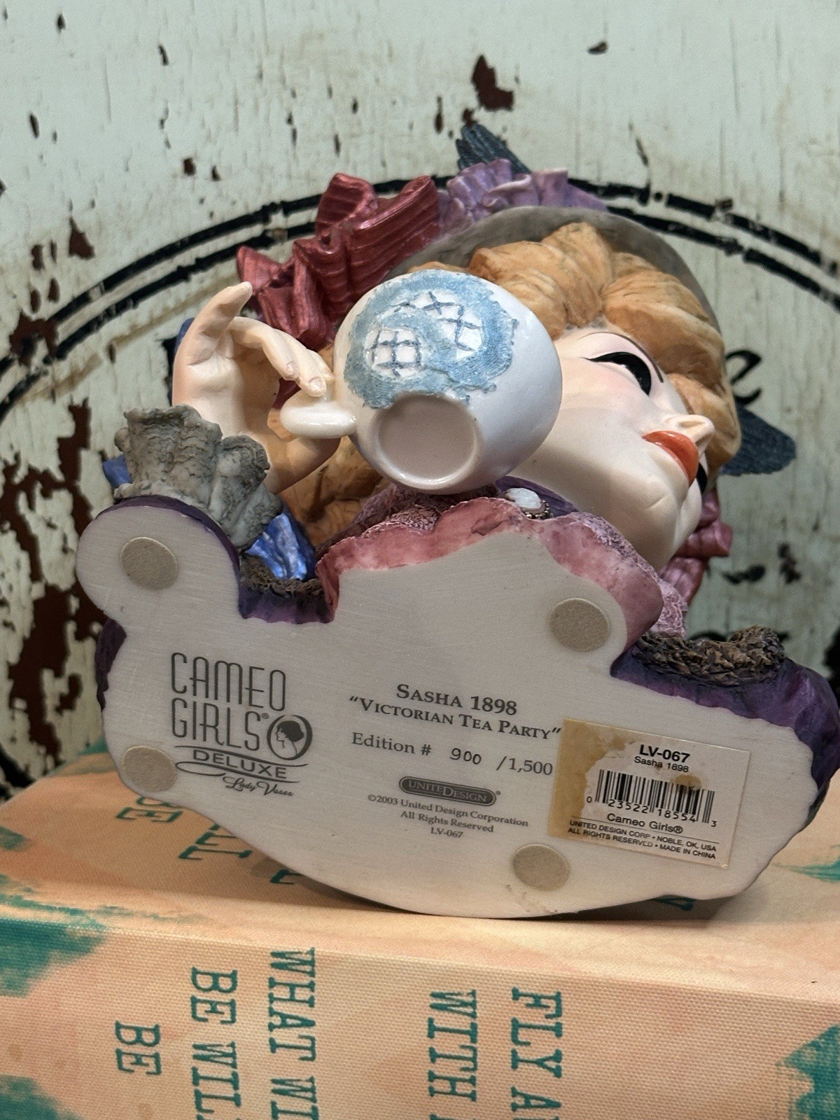 2003 Cameo Girls Sasha 1898 “Victorian Tea Party” Lady Vase Edition #900/1500