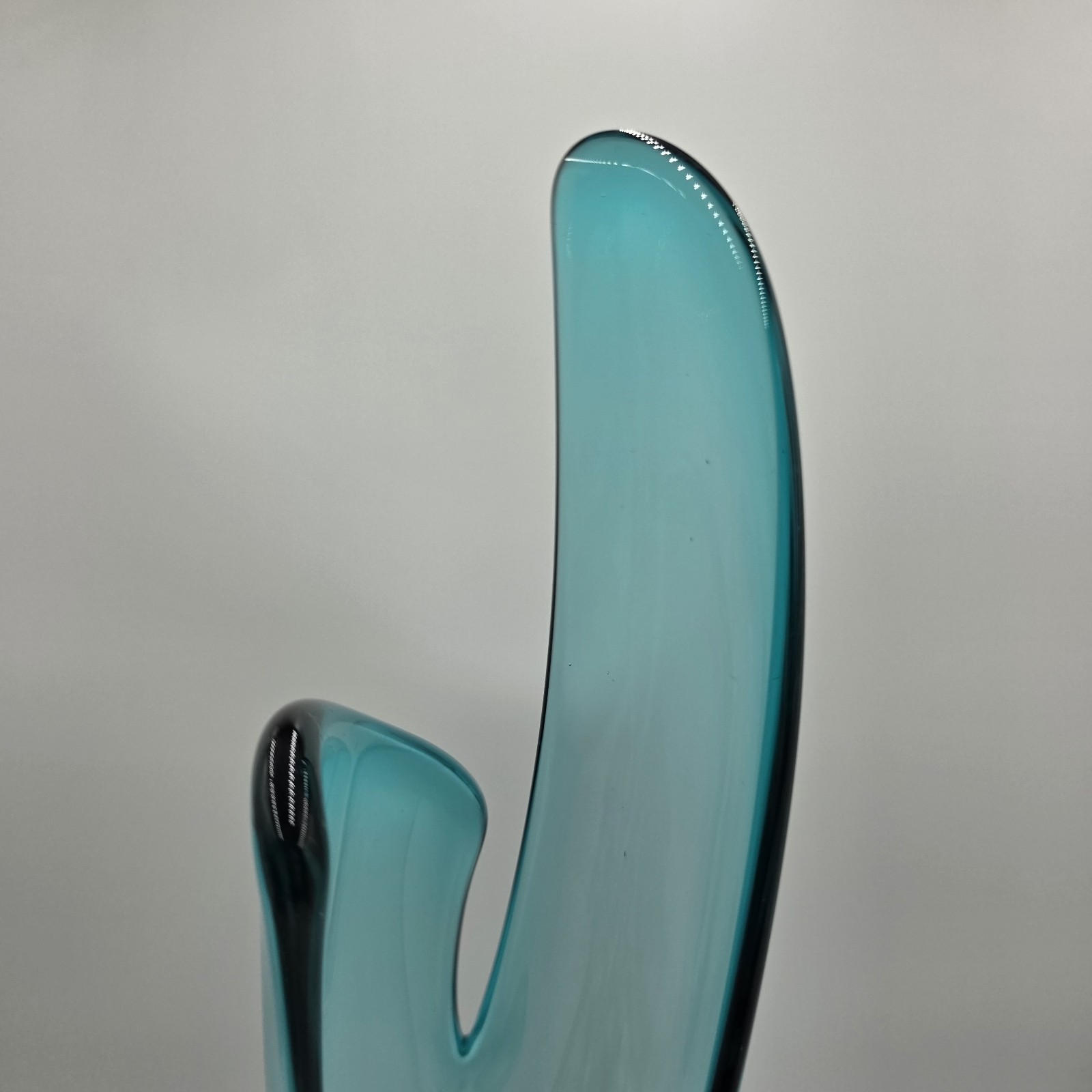 Vtg LE Smith Peacock Blue Smooth Swung Pedestal Vase 24.5” tall MCM Art Glass