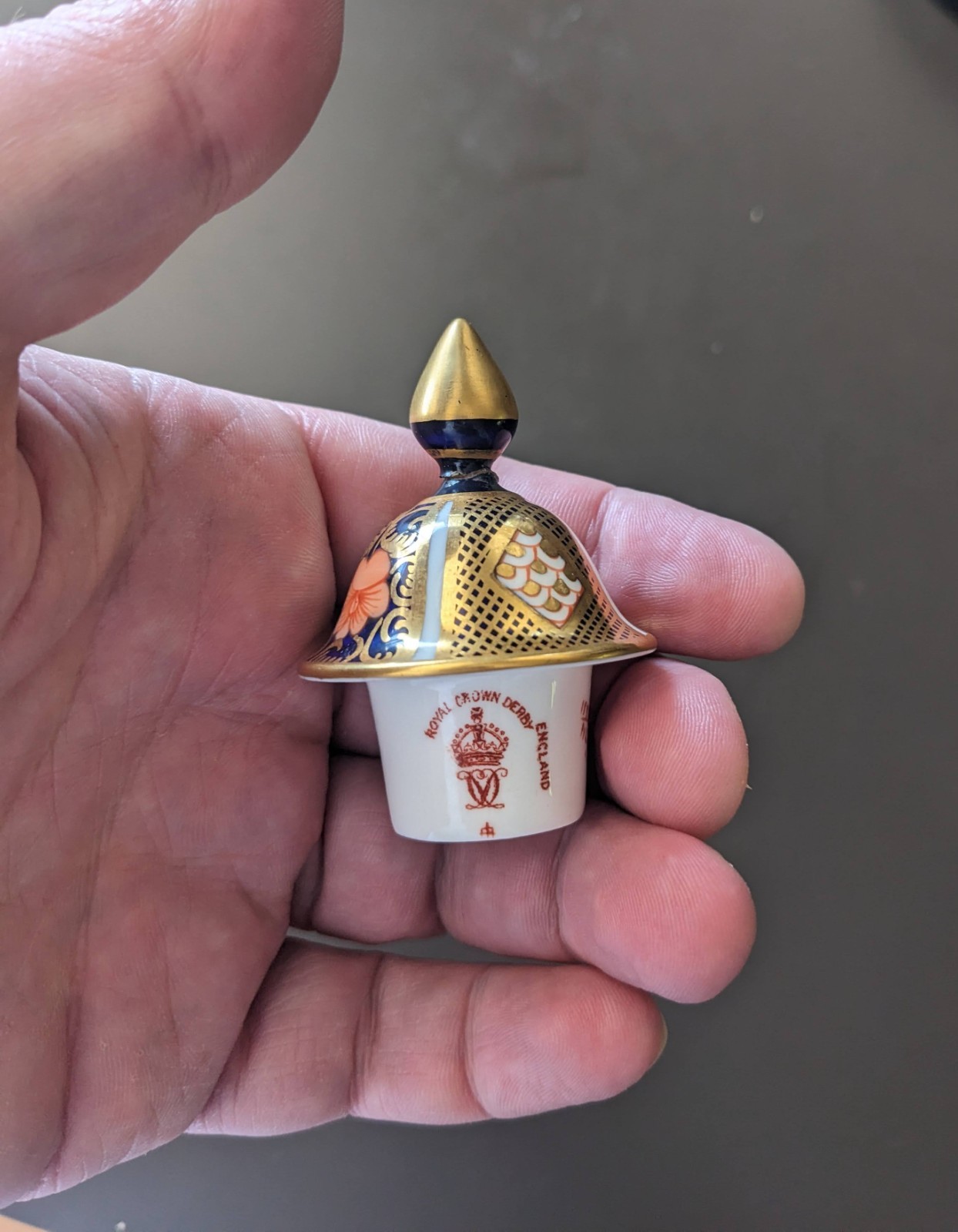 RARE Antique Royal Crown Derby Old Imari 1128 Lidded Vase