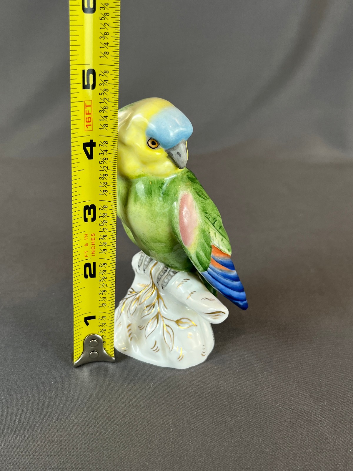 Vista Alegre Hand-Painted PARAKEET PARROT 4 ⅝”Porcelain Figurine: MINT