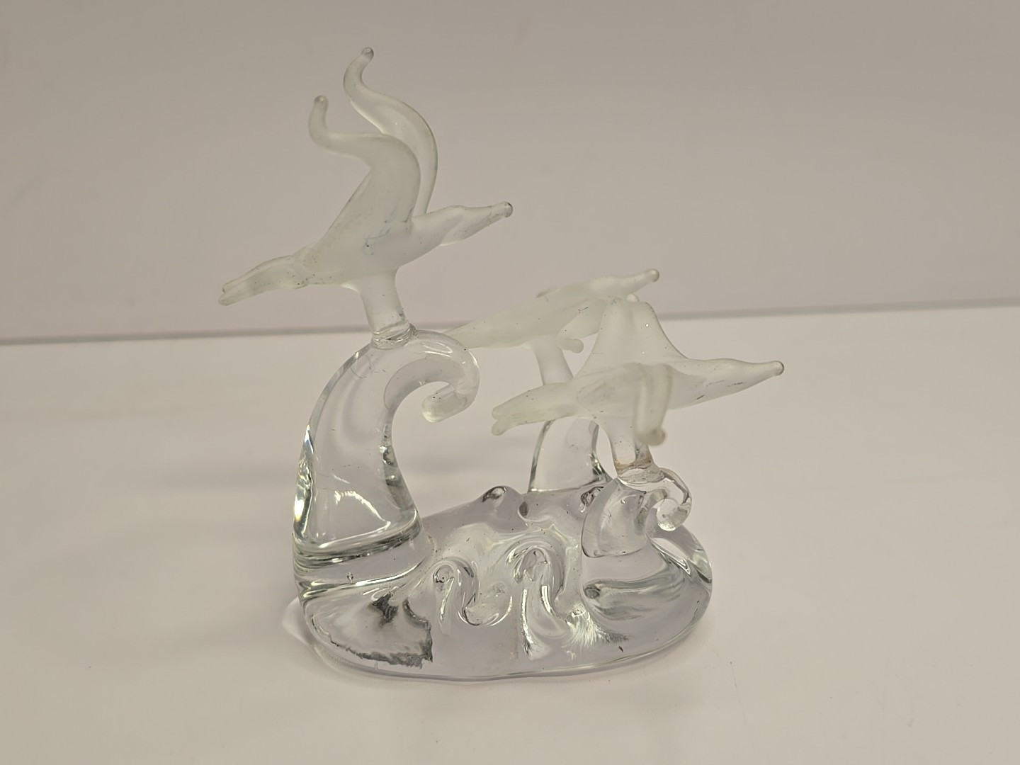 Art Glass Seagulls Frosted on Clear Glass Waves Vintage 3.25″ H x2.5″Wide