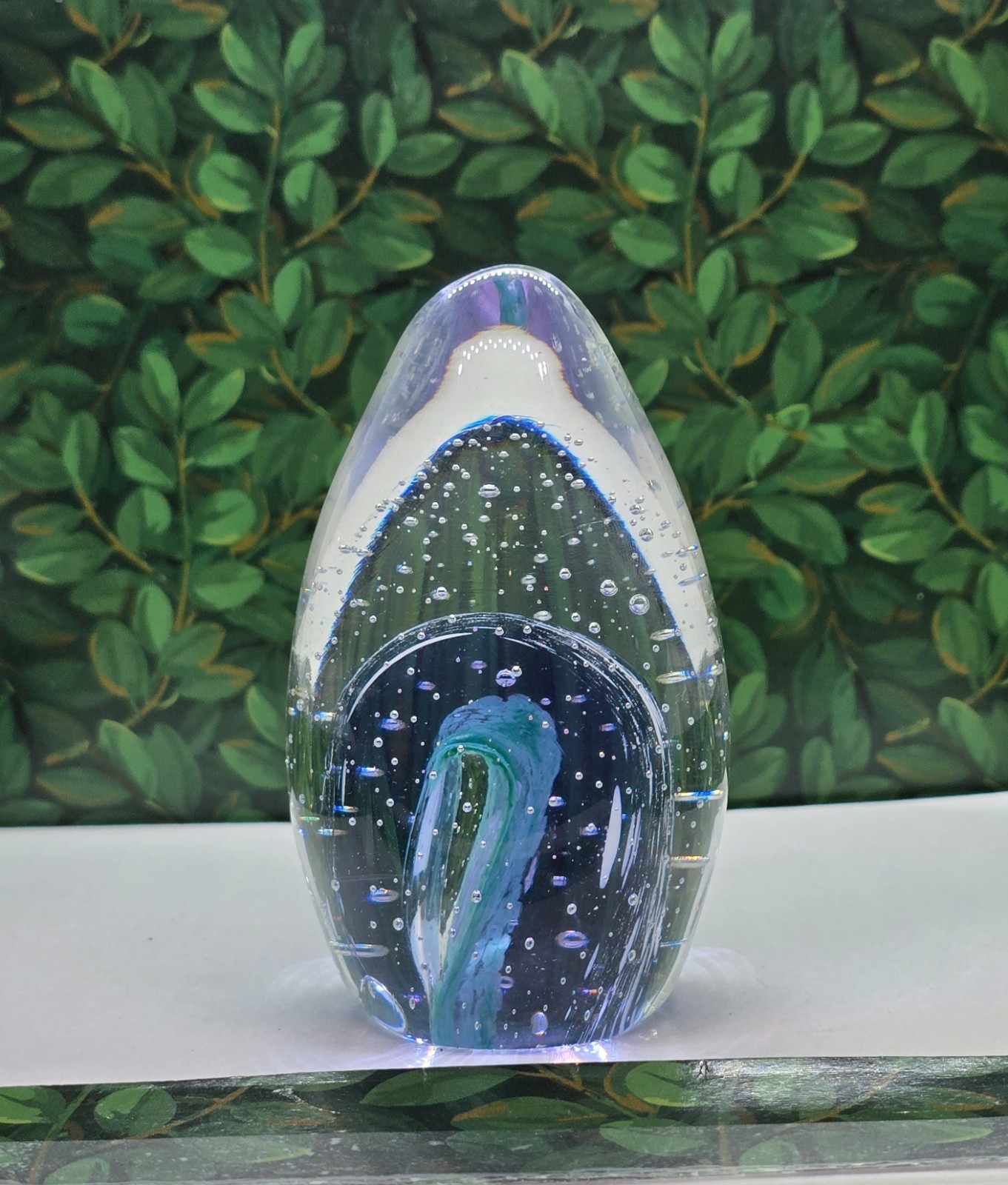 Pre-owned Art Glass Paperwieght–1 lb 3.3 ounces-4″ tall–2 3/8″ wide.