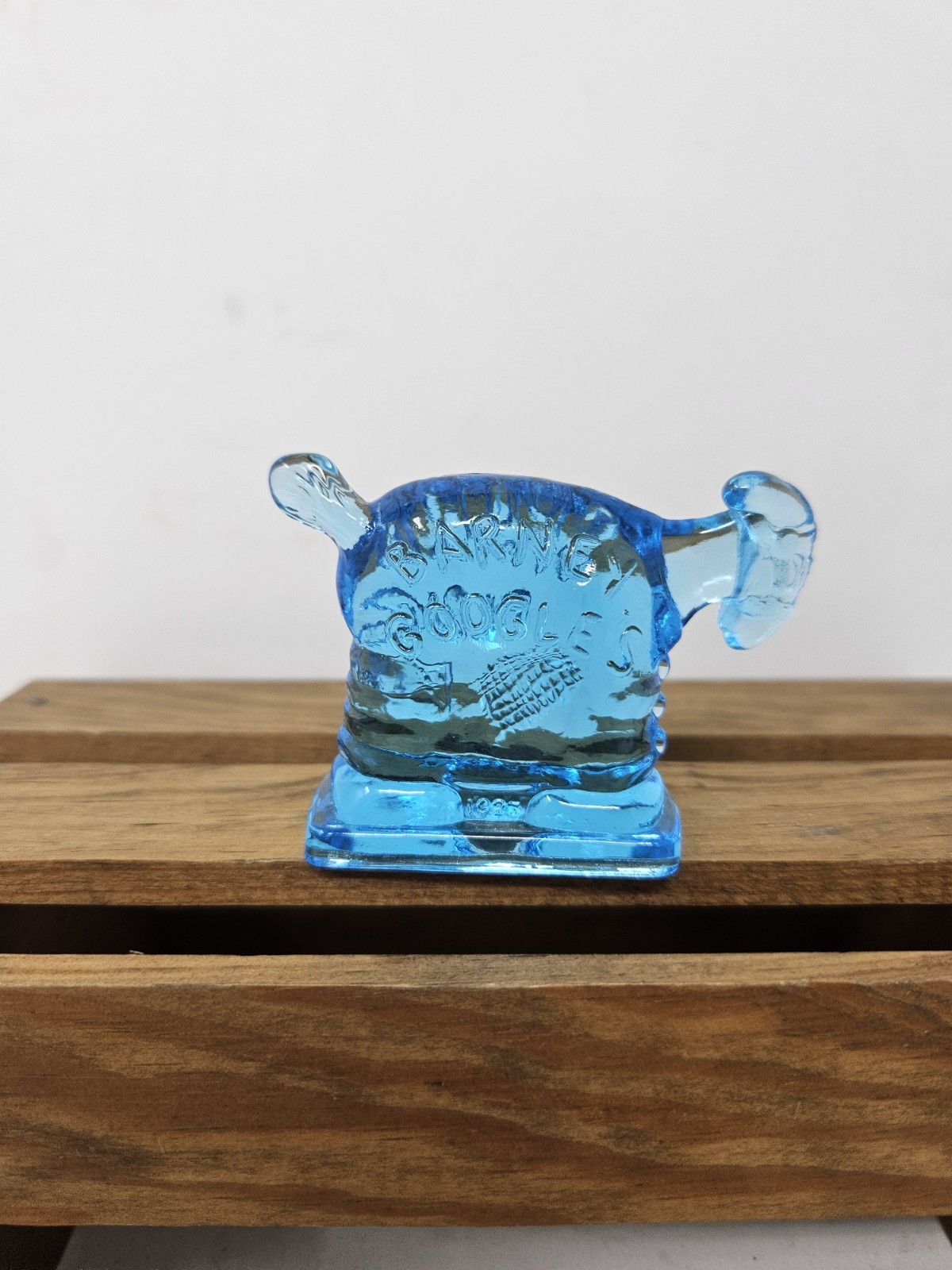 Boyd Art Glass Barney Google’s Spark Plug Selenium Glow