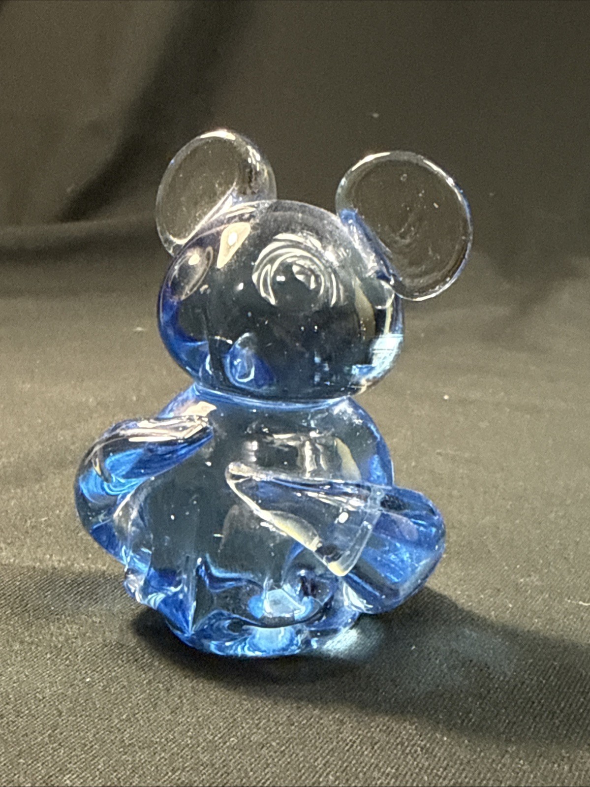 United States Commemorative Fine Arts Gallery Blown Blue Glass Mouse Figurine