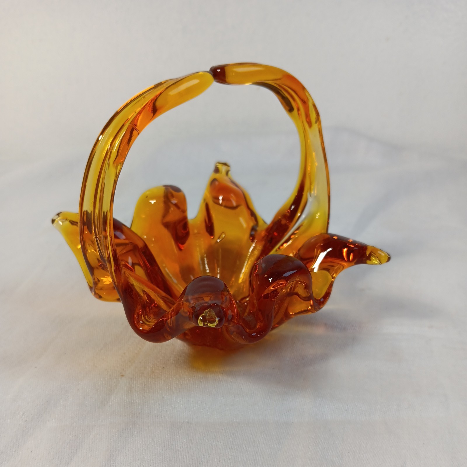 Beautiful Amber Chalet Art Glass Trinket Basket 3.5″H Cadmium Glow