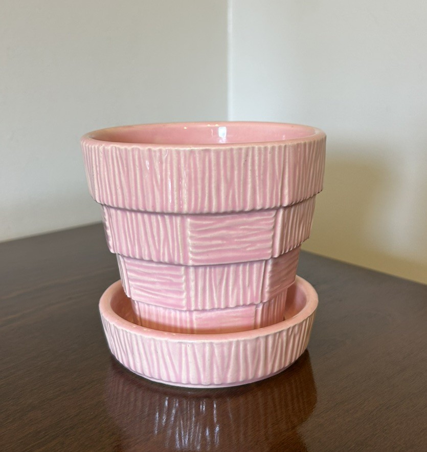Vintage McCoy Pottery Light Pink Basketweave 4” Planter Attached Saucer USA
