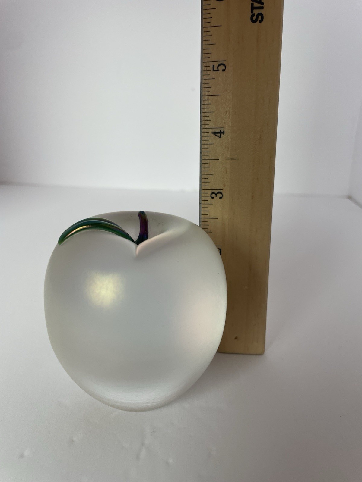 Zellique Studios Carnival Paperweight 1996, Signed Frosted Glass Apple