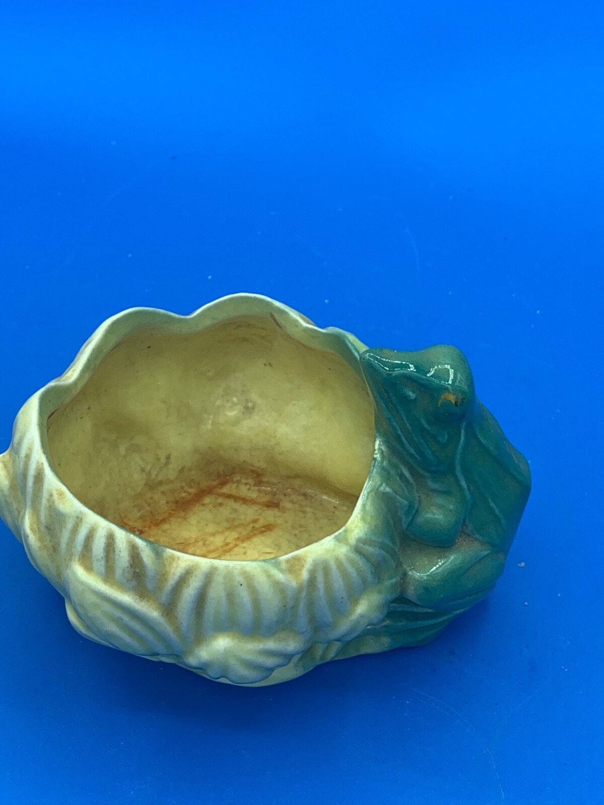 VERY CUTE FROG POTTERY PLANTER APPROXIMATE MEASUREMENTS 5″ x 4″