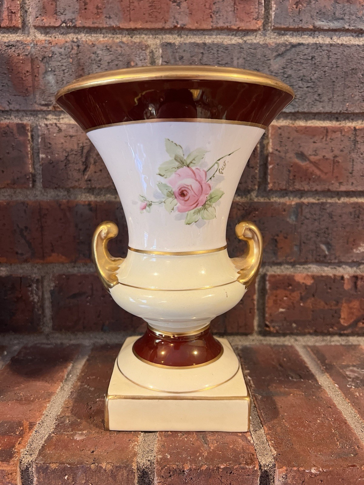 Hand Painted Lindner Kueps Bavaria Porcelain Urn Vase 1067 Maroon 22k Gold 8.25″