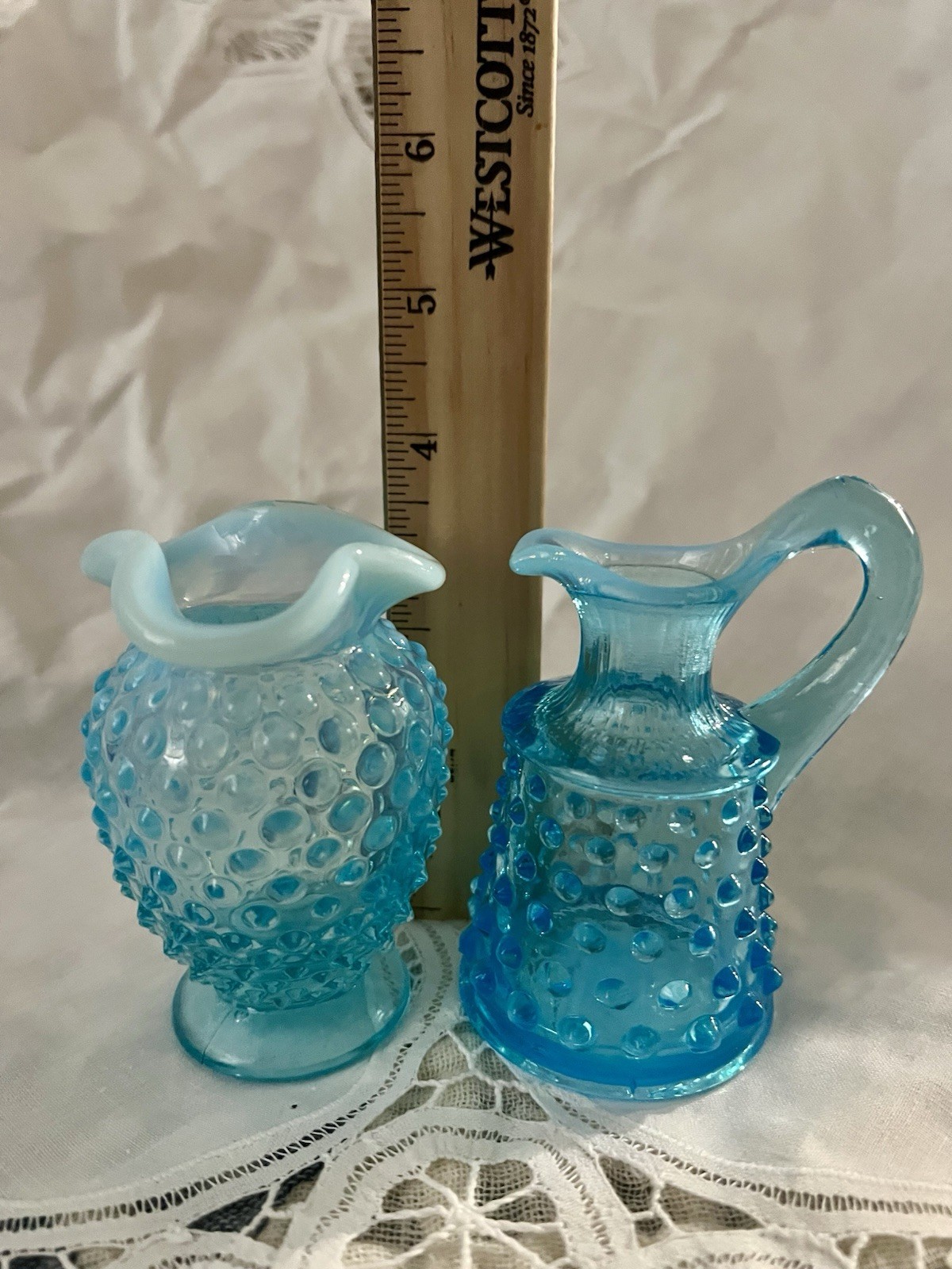 Vtg 3.5″ Fenton Glass Aqua Blue Opalescent Hobnail Ruffled Edge Bud Vase & Cruet