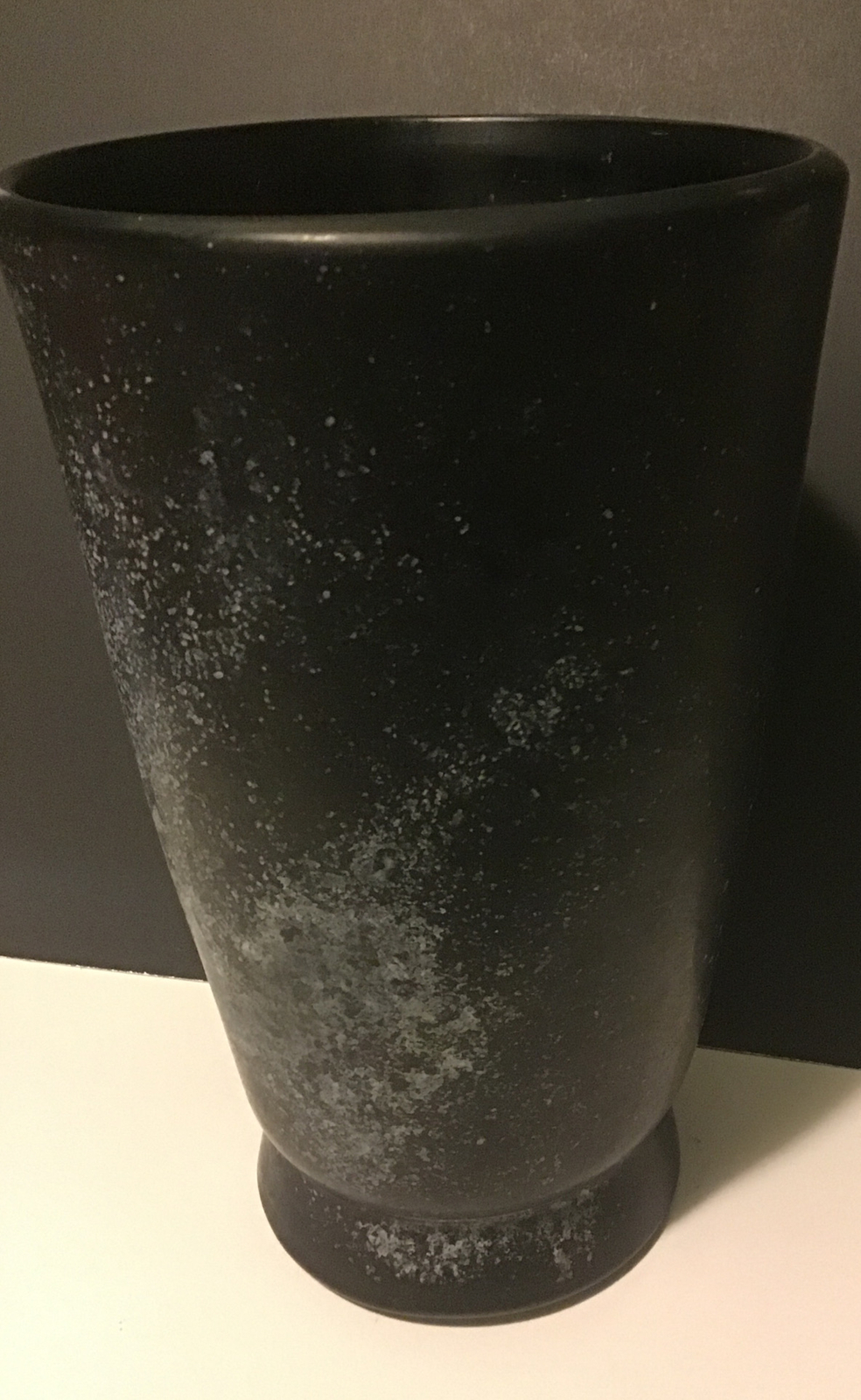 Vase Black & White Specks Stone 3D Alligator Heavy 8 1/2” Tall HTF OOAK