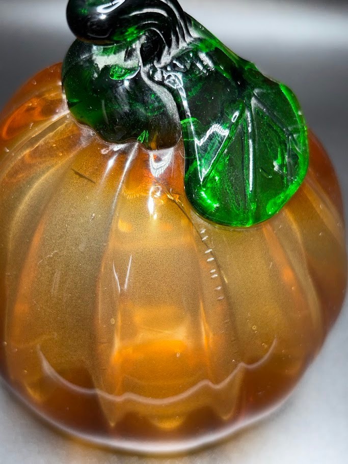 Hand Blown Art Glass Decorative Ribbed Pumpkin Orange and Green Stem/Leaf 7″