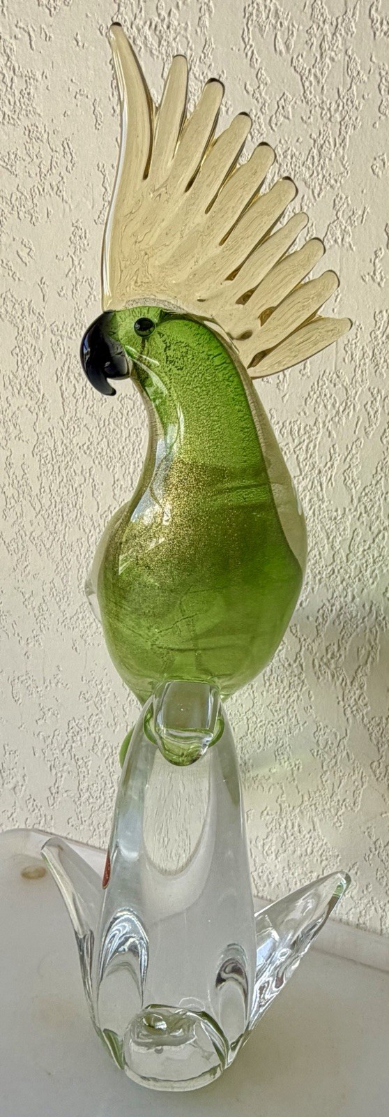 VINTAGE! MURANO! “OGGETTI” ! HAND BLOWN ! ART GLASS GREEN/GOLD FLAKES COCKATOO!